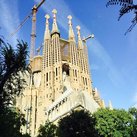Apartment Bright Sagrada Familia Barcelona Luaran gambar