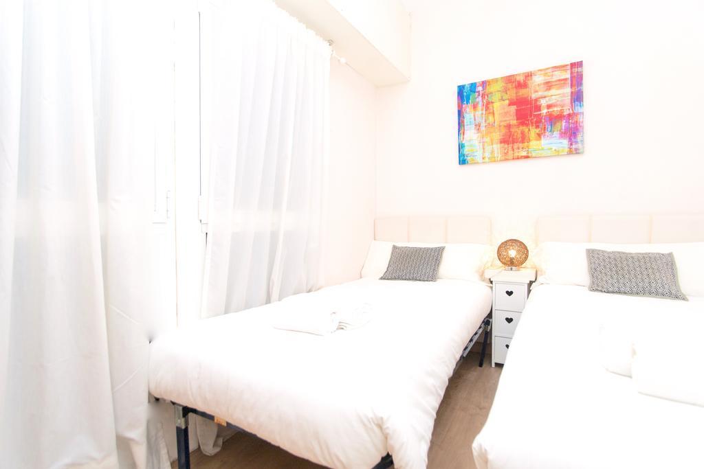 Apartment Bright Sagrada Familia Barcelona Bilik gambar